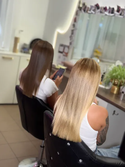 Зображення 1 з 18 у галереї "Keratin studio"