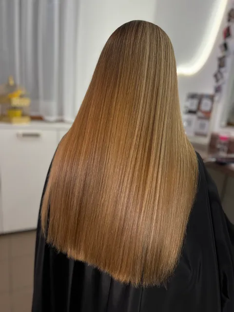 Зображення 3 з 18 у галереї "Keratin studio"