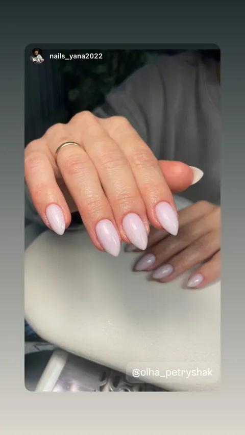 Зображення 2 з 21 у галереї "NailsLAB"