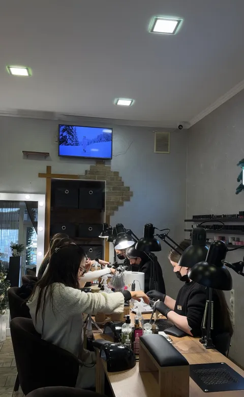 Зображення 3 з 5 у галереї "Beauty_Tanya_Nails"