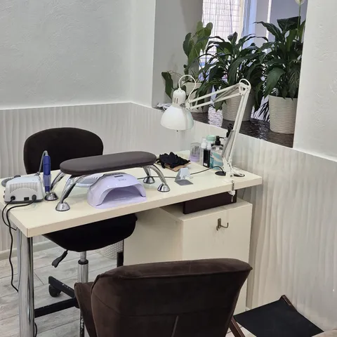 Зображення 4 з 8 у галереї "MOZART Nail Art Centre"