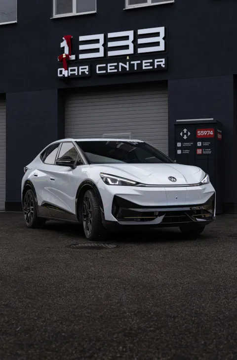 Зображення 1 з 5 у галереї "1333 Car Сenter"