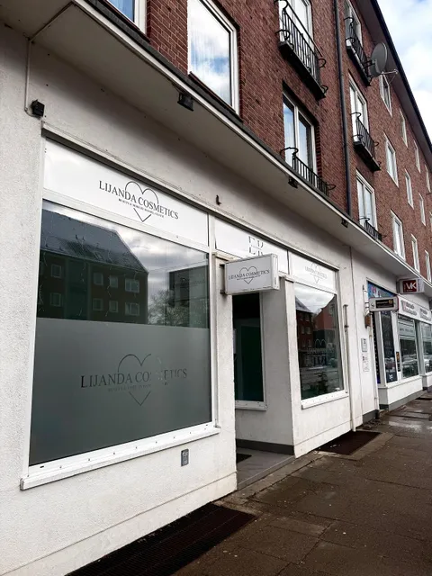 Bild 1 von 6 in der Galerie von "Naturreine Zahnkosmetik"