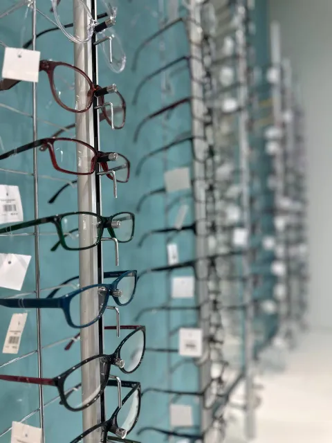 Зображення 4 з 22 у галереї "CentrZoru_Optics"