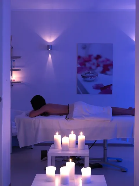 Image 3 of 6 in the gallery of "Blissful Body Relaxation Massage"