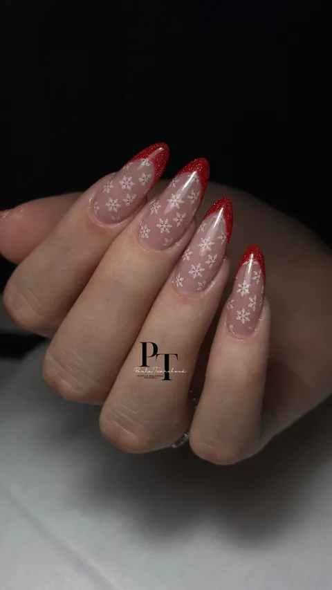 Obrázek 10 z 11 v galerii "Nehtová modeláž a pedikúra - Tvarohová Pavla"