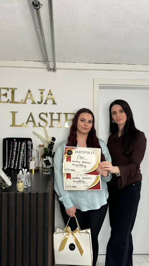 Bild 3 von 6 in der Galerie von "Elajalashes"