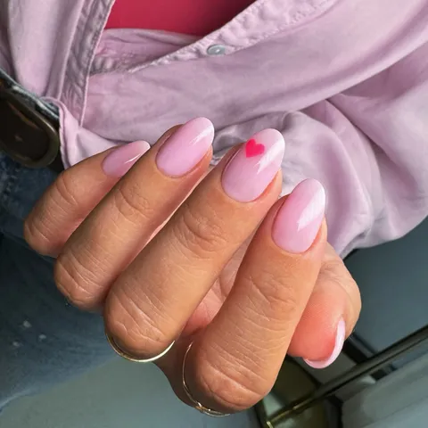 Bilde 6 av 7 i galleriet til "Artnails Nadia Schilling"