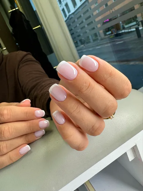 Bilde 7 av 7 i galleriet til "Artnails Nadia Schilling"
