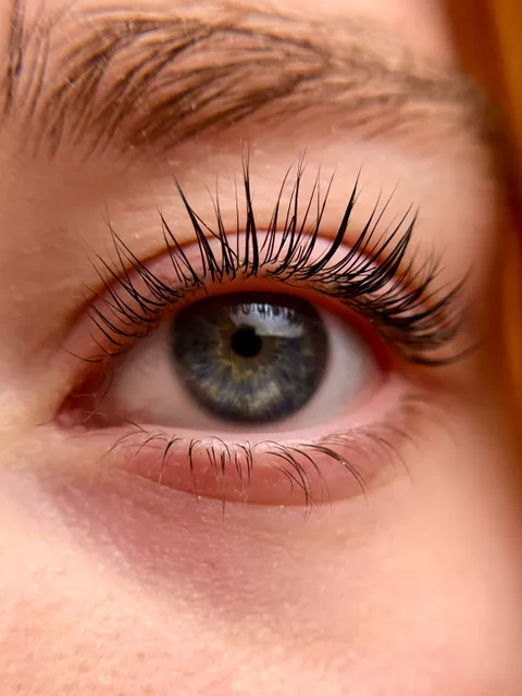 Зображення 6 з 9 у галереї "Brows Bas Master"