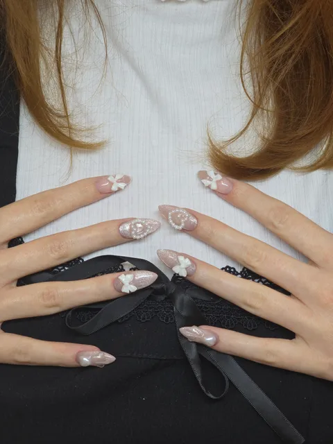 Bild 9 von 15 in der Galerie von "Urban Nail Lab"