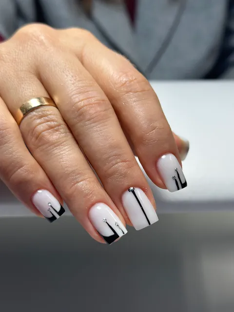 Afbeelding 6 van 8 in de galerij van "AlinaT nails"