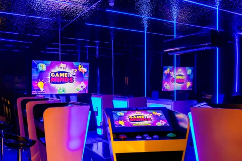 Image 1 of 5 in the gallery of "Game Of Minds"