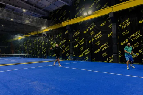 Зображення 2 з 11 у галереї "STREET ARENA"