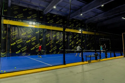 Зображення 10 з 11 у галереї "STREET ARENA"