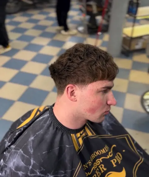 Зображення 9 з 11 у галереї "SNICKERS BARBER"