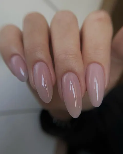 Image 5 of 40 in the gallery of "Beauty Hunter"