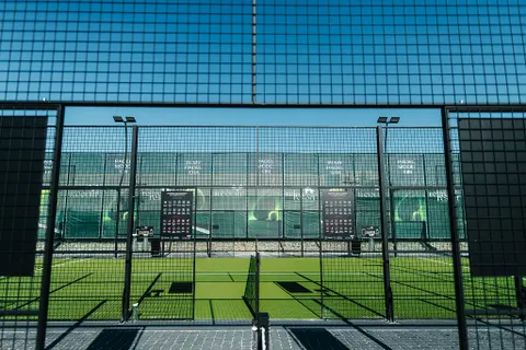 Зображення 2 з 23 у галереї "R. Court padel club"