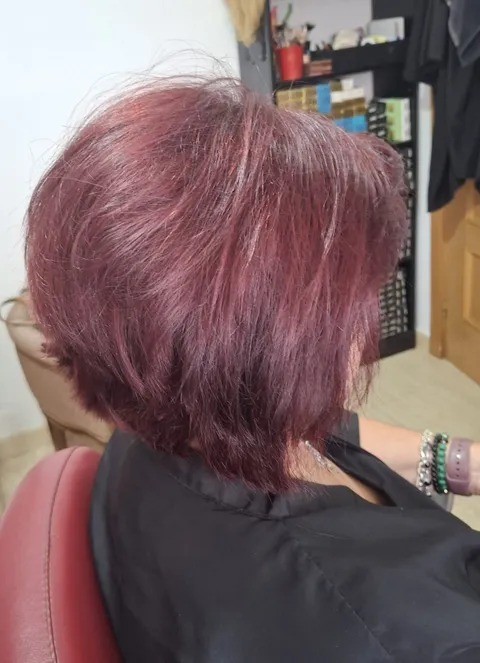 Imagen 7 de 18 en la galería de "Mimi peluqueria y estetica"