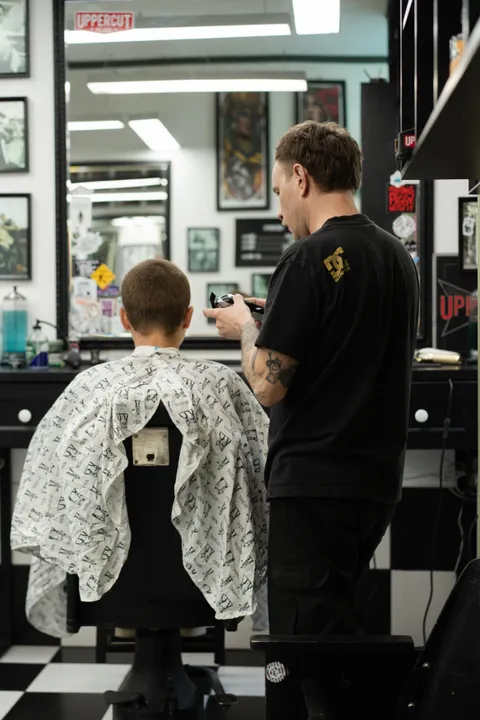 Зображення 2 з 10 у галереї "Che Barbers"