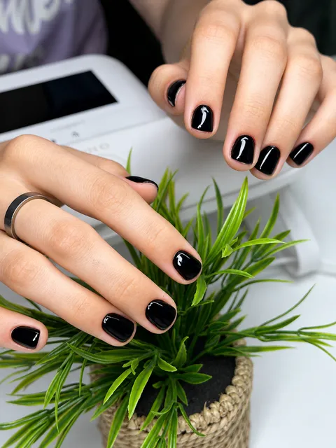 Зображення 9 з 9 у галереї "Irina Yeromenko Nail Artist"