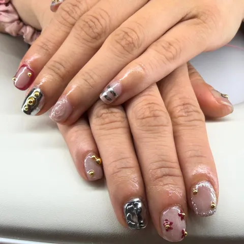 Image 3 of 29 in the gallery of "Modern Muse Nails & Spa | Nail Salon Portland Oregon"
