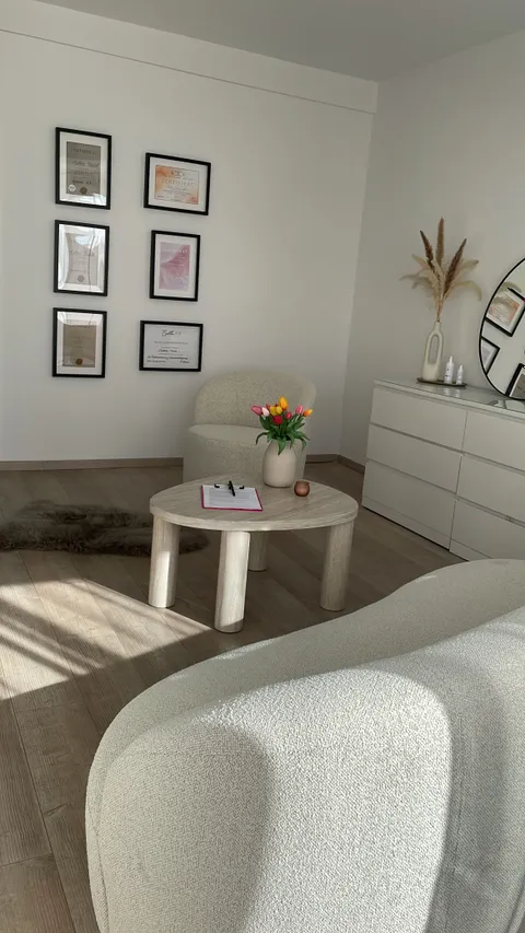Bild 7 von 9 in der Galerie von "Marlene Valentina - Wimpern / Kosmetik- Ludwigshafen am Rhein"