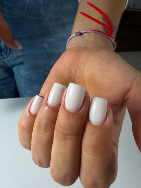 Image 4 sur 11 de la galerie « IVABEAUTY.PARIS »
