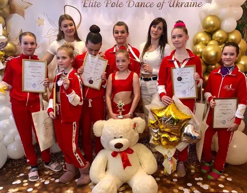 Зображення 1 з 5 у галереї "Pole Dance Studio Bagira"