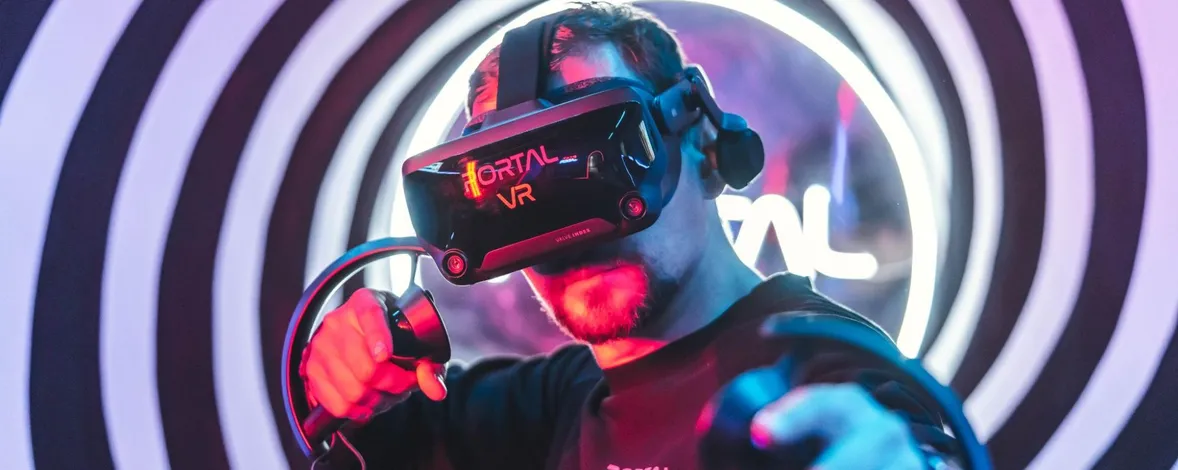 Совместный кейс Portal VR и EasyWeek