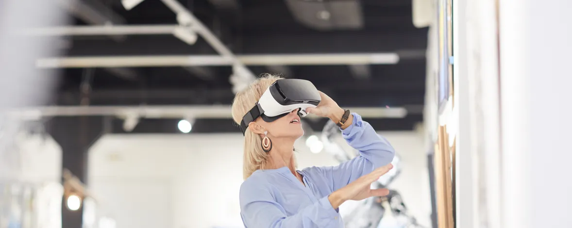 VR art gallery