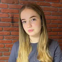 Юля Хомляк