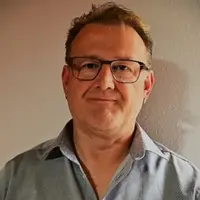 Ray Henzer