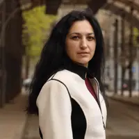 Яна