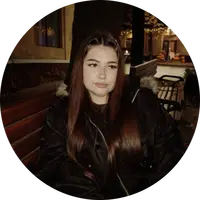 Аліна Коновалова