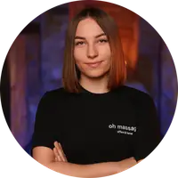 Оля Топоровська