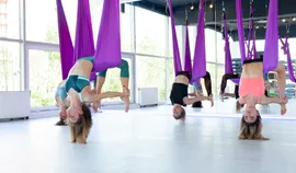 Йога в гамаках как бизнес