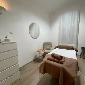 KONDAKOV MASSAGE STUDIO (Senvari s.r.o.) · Kondakov Massage Studio - Vinohrady (Mánesova)