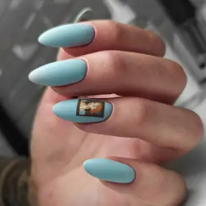 LASTIVKA NAIL