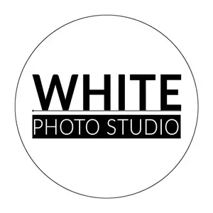 White Photo Studio
