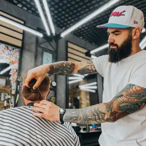 Fat Tony's barbershop · Fat Tonys Chornovola