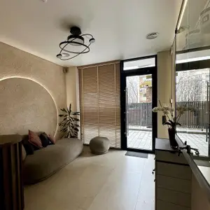 Contour massage studio