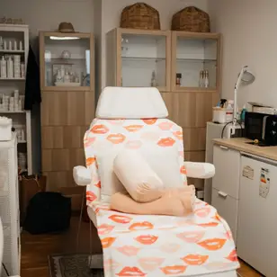 MY BEAUTY ROOM by Andrea Zakel photo 3