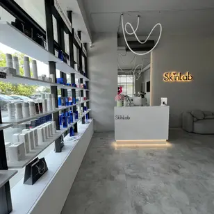 SkinLab: Beauty Clinic photo 2
