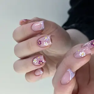 Манікюр у Києві, м. Лівобережна - Dolonki Nails 💅 photo 3