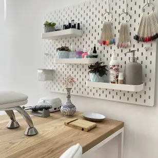 Akperova Nail Studio - Манікюр, педикюр, нарощування нігтів photo 5