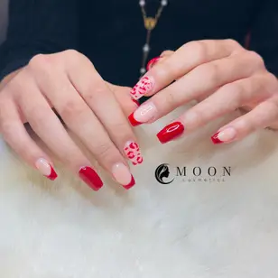 Mooncosmetics photo 5