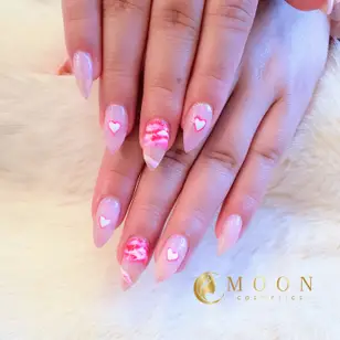 Mooncosmetics photo 3