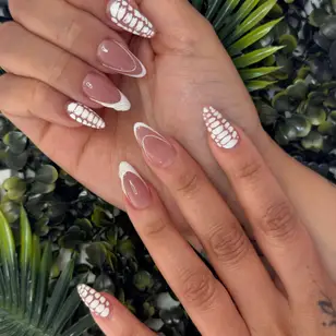 Nails_rousc photo 4
