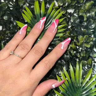 Nails_rousc photo 3